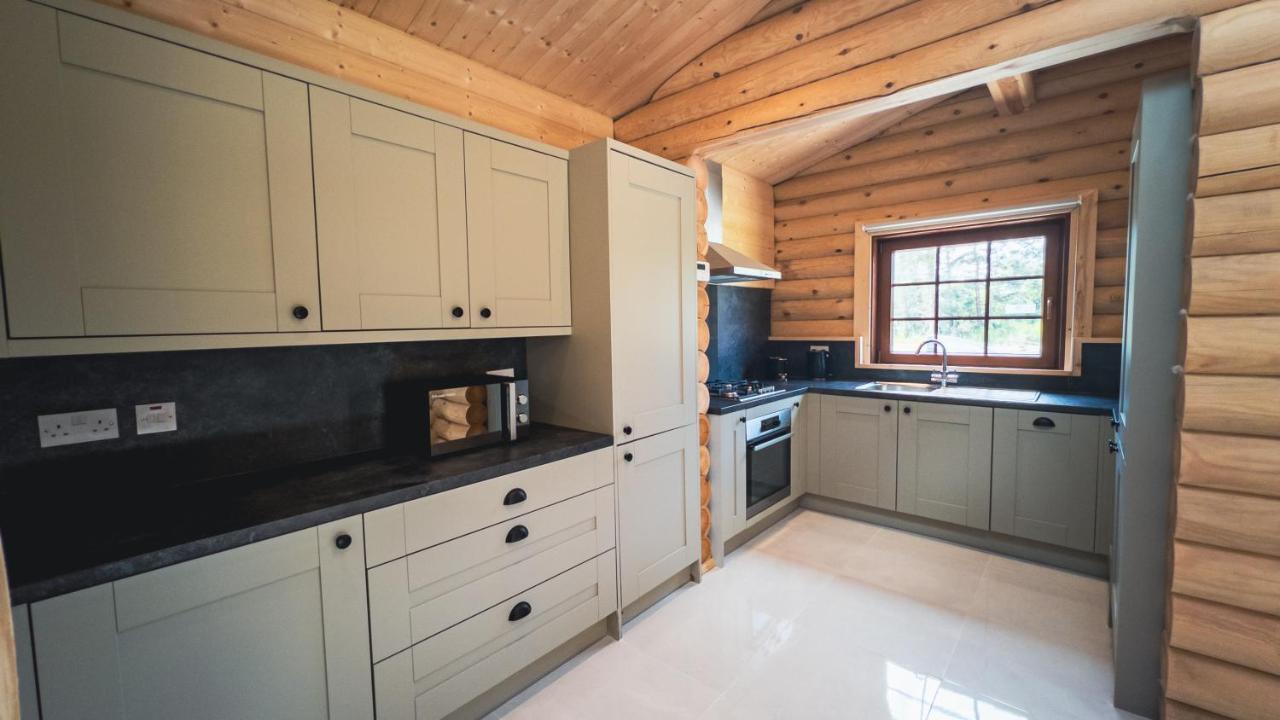 Aspen Lodge, Amazing New Log Cabin With Hot Tub - Sleeps 6 - Felmoor Park Morpeth Exterior foto
